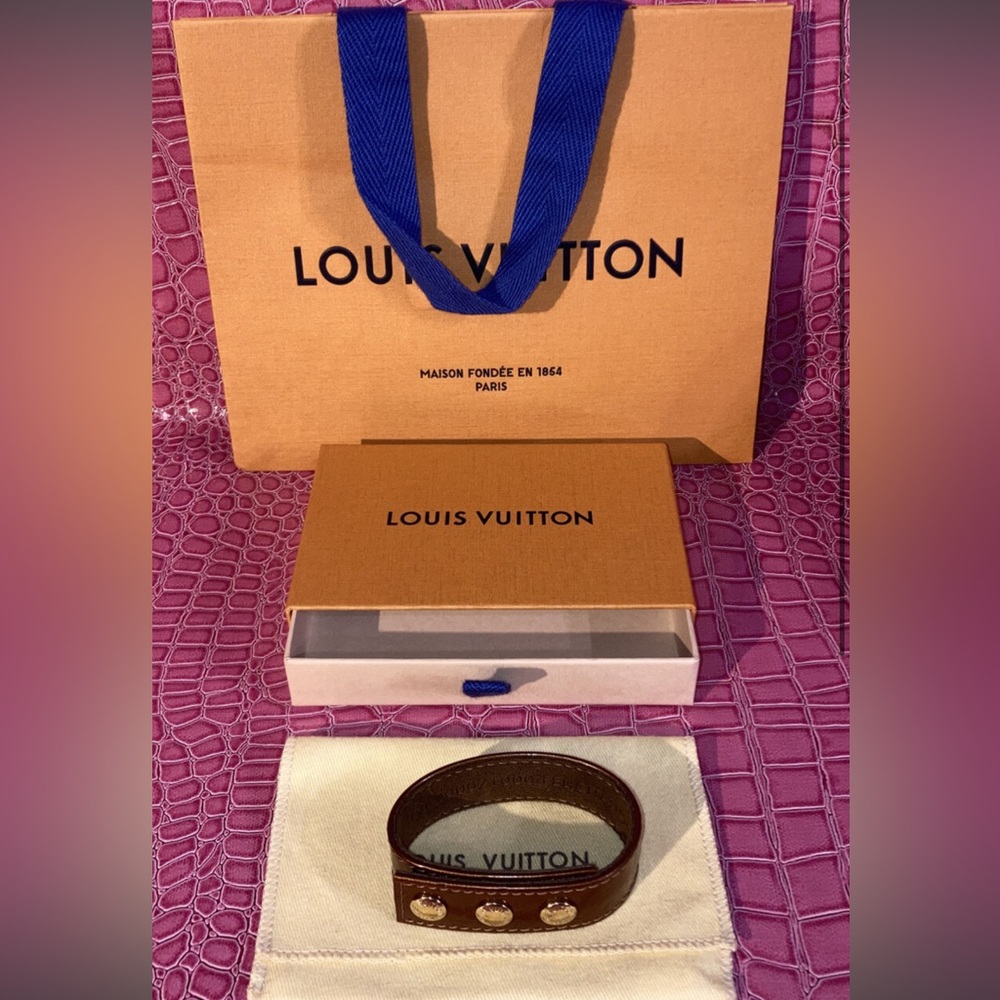 Gorgeous Louis Vuitton Italian Luxury Bracelet